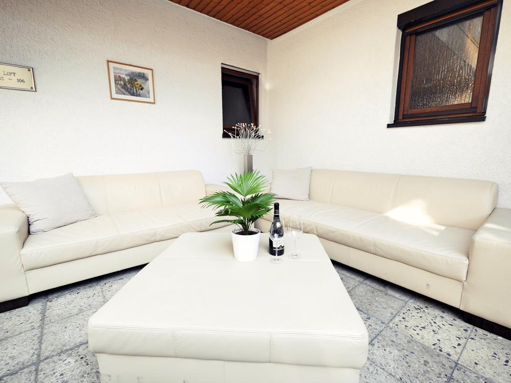 אוברקירש Ringhotel Garni Pflug מראה חיצוני תמונה