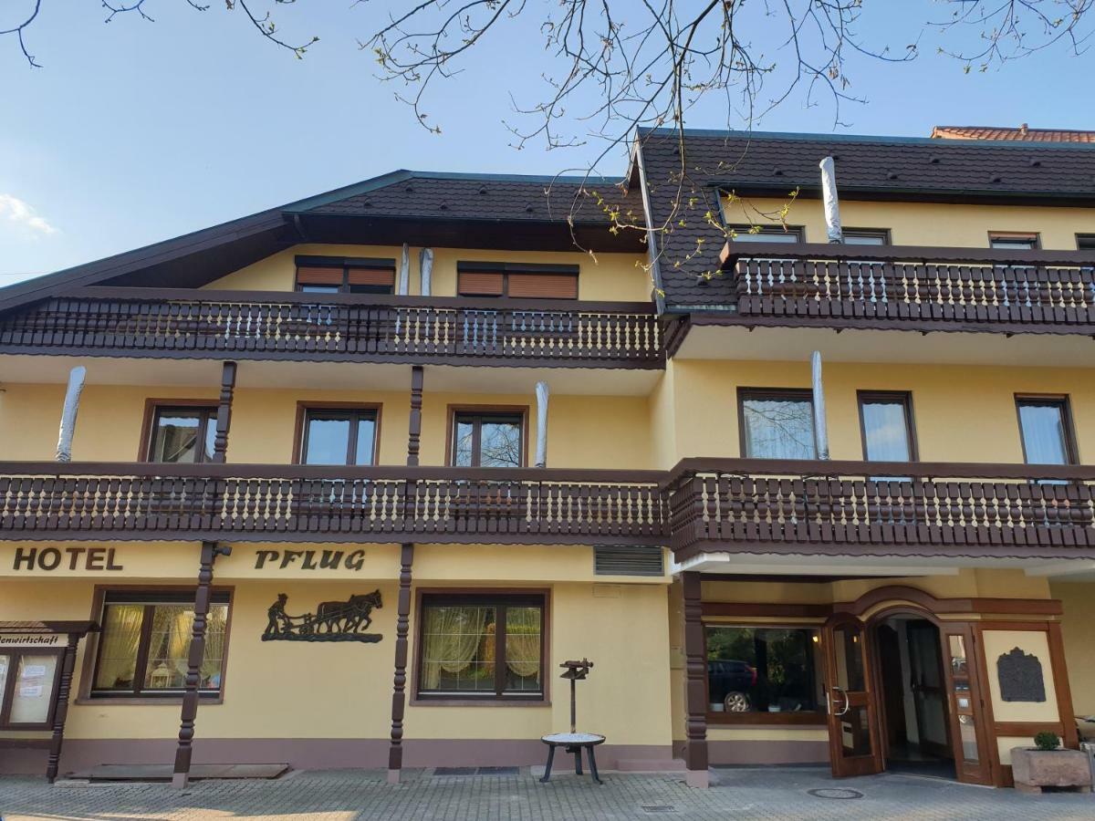 אוברקירש Ringhotel Garni Pflug מראה חיצוני תמונה