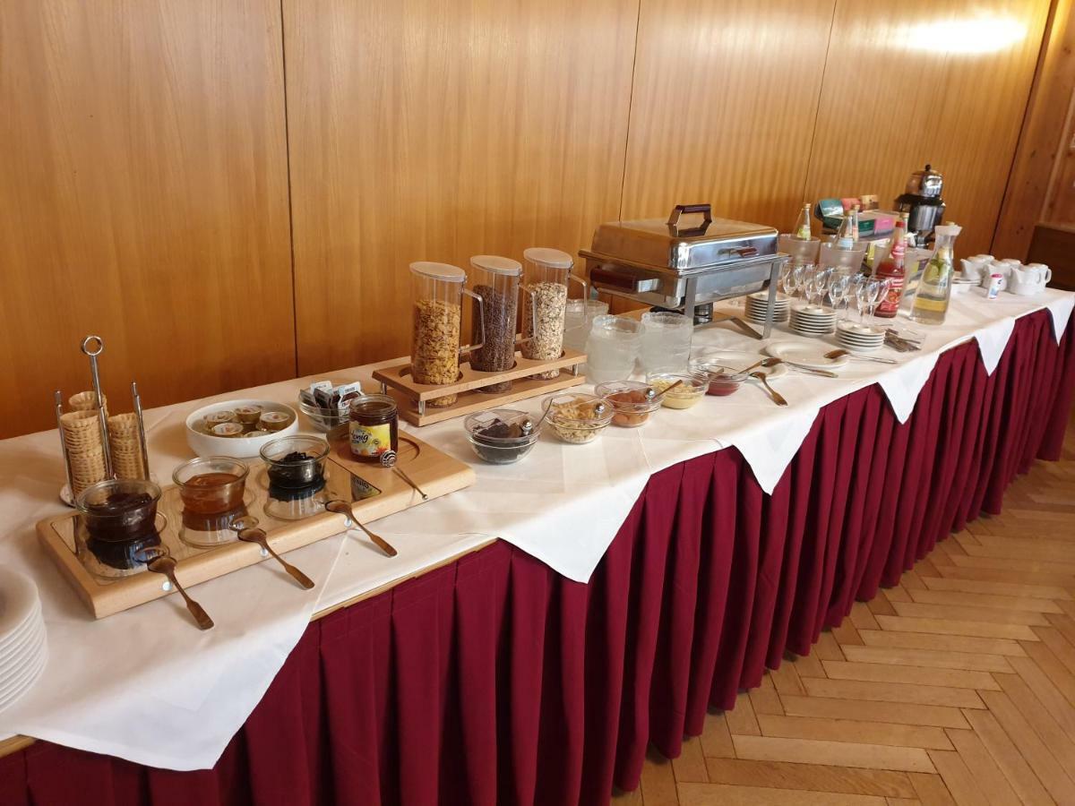 אוברקירש Ringhotel Garni Pflug מראה חיצוני תמונה