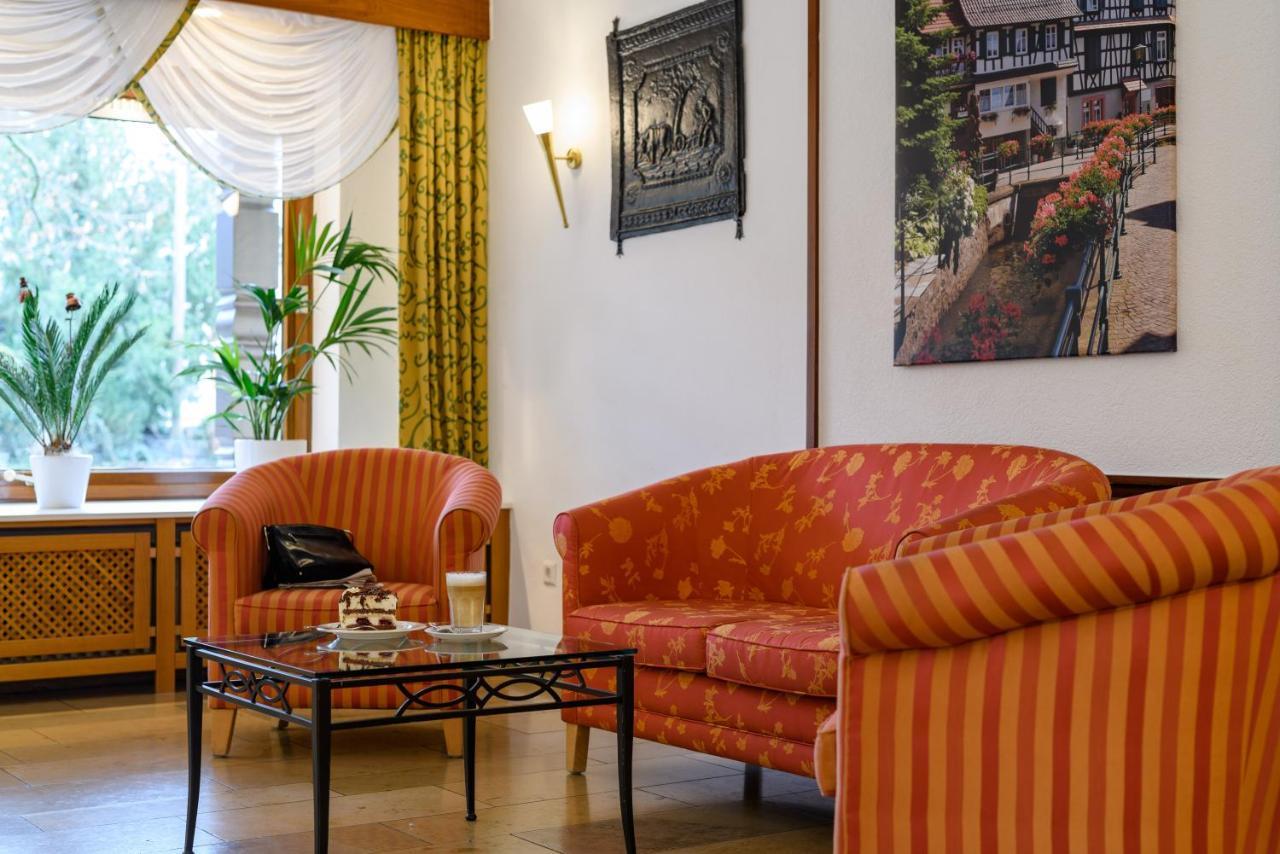 אוברקירש Ringhotel Garni Pflug מראה חיצוני תמונה